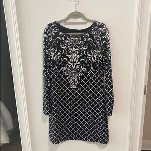 White House Black Market Damask Print Shift Dress